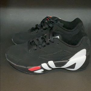 fila black rubber shoes